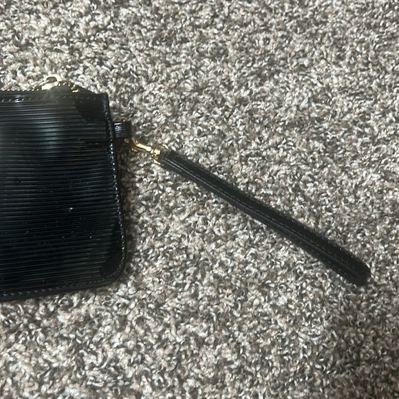 Steve Madden Black Wristlet Wallet - Picture 3 of 12